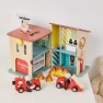 Žaislinė gaisrinė | su garažu ir priedais | Classic World CW50646